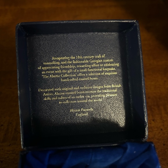 Trinket Box, Man On Horse England Alastor Enamels “Pride Comes Before Fall” - Picture 7 of 9